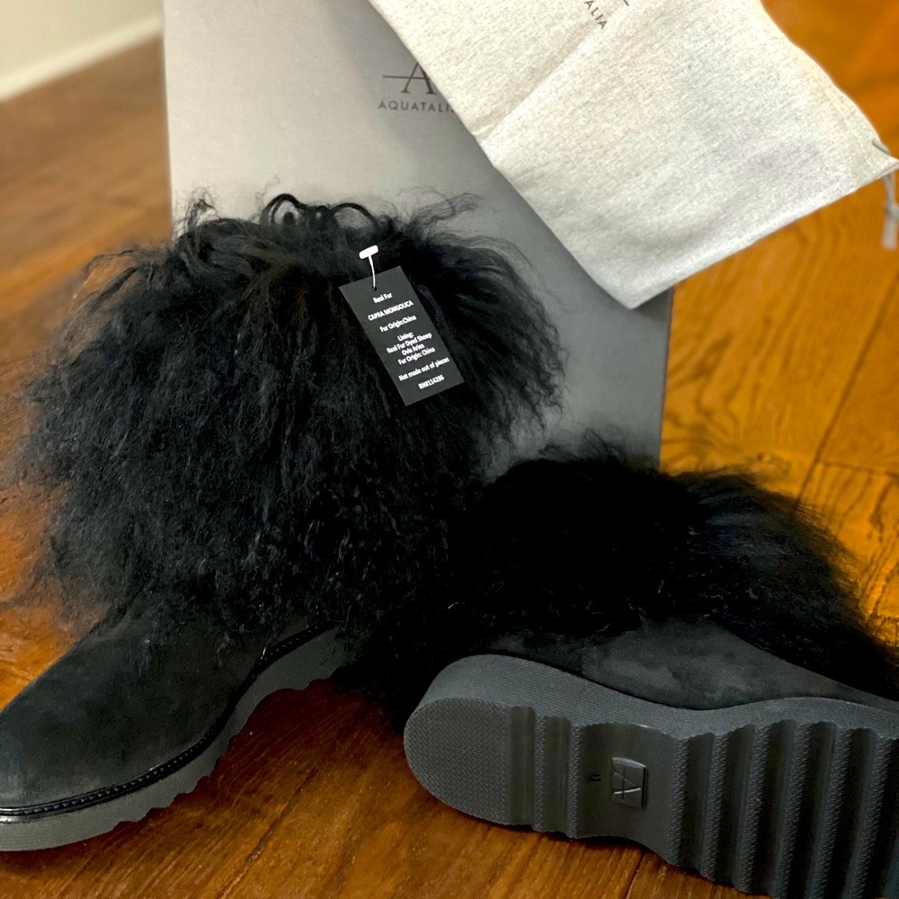 Aquatalia Kaegan black suede/fur boots